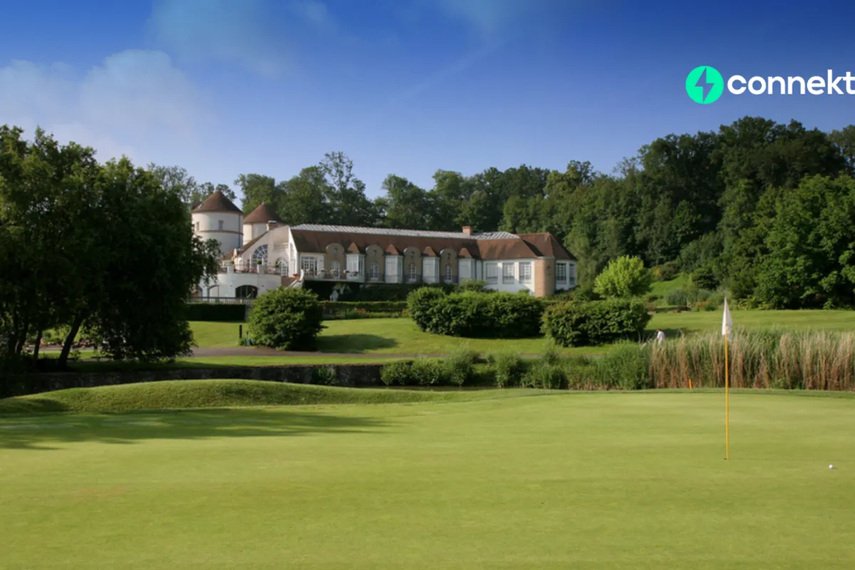 5 Reasons Why Golf Clubs Should Offer EV Charging Facilities