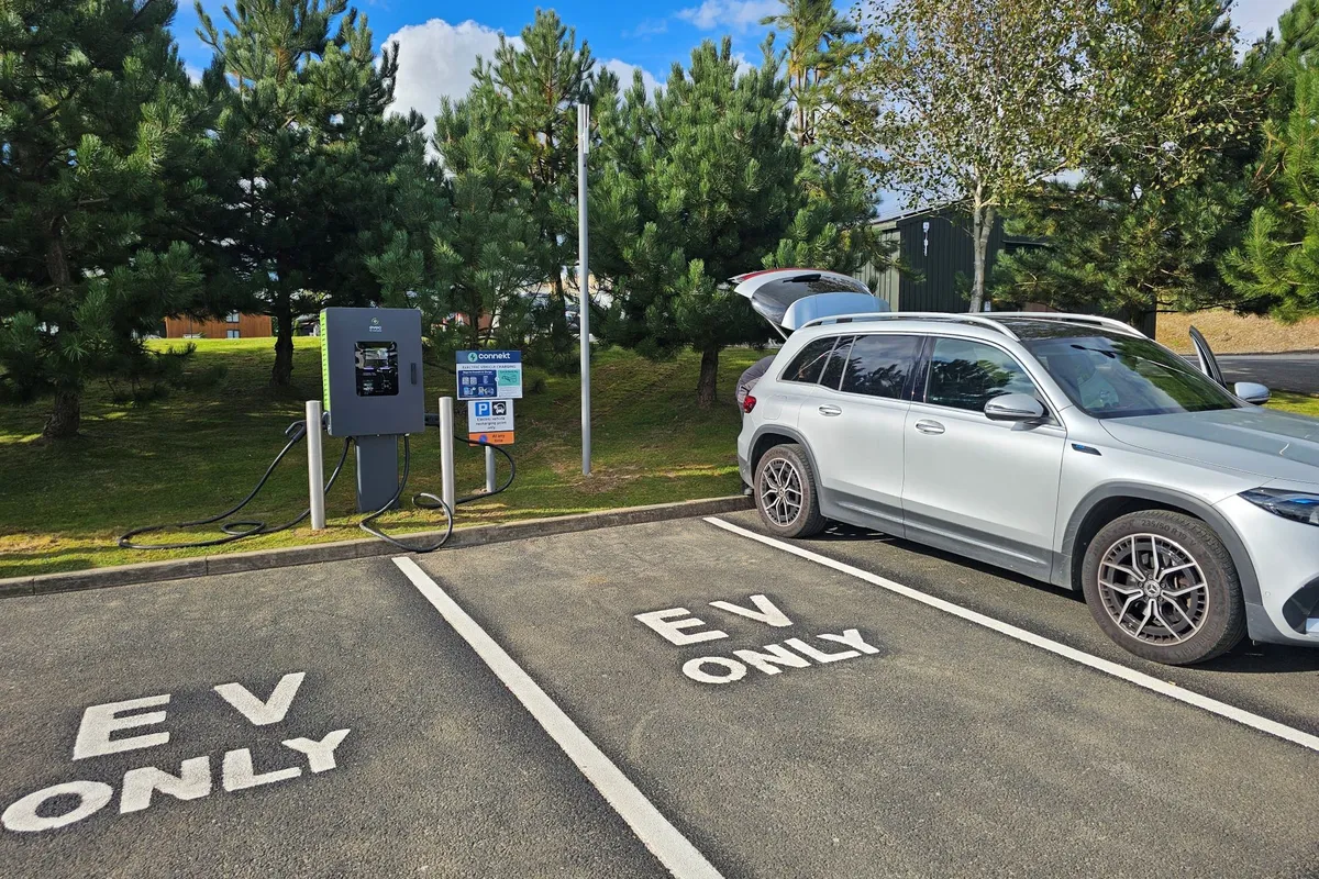 A Step-by-Step Guide to Installing EV Charging Stations at Your Hotel
