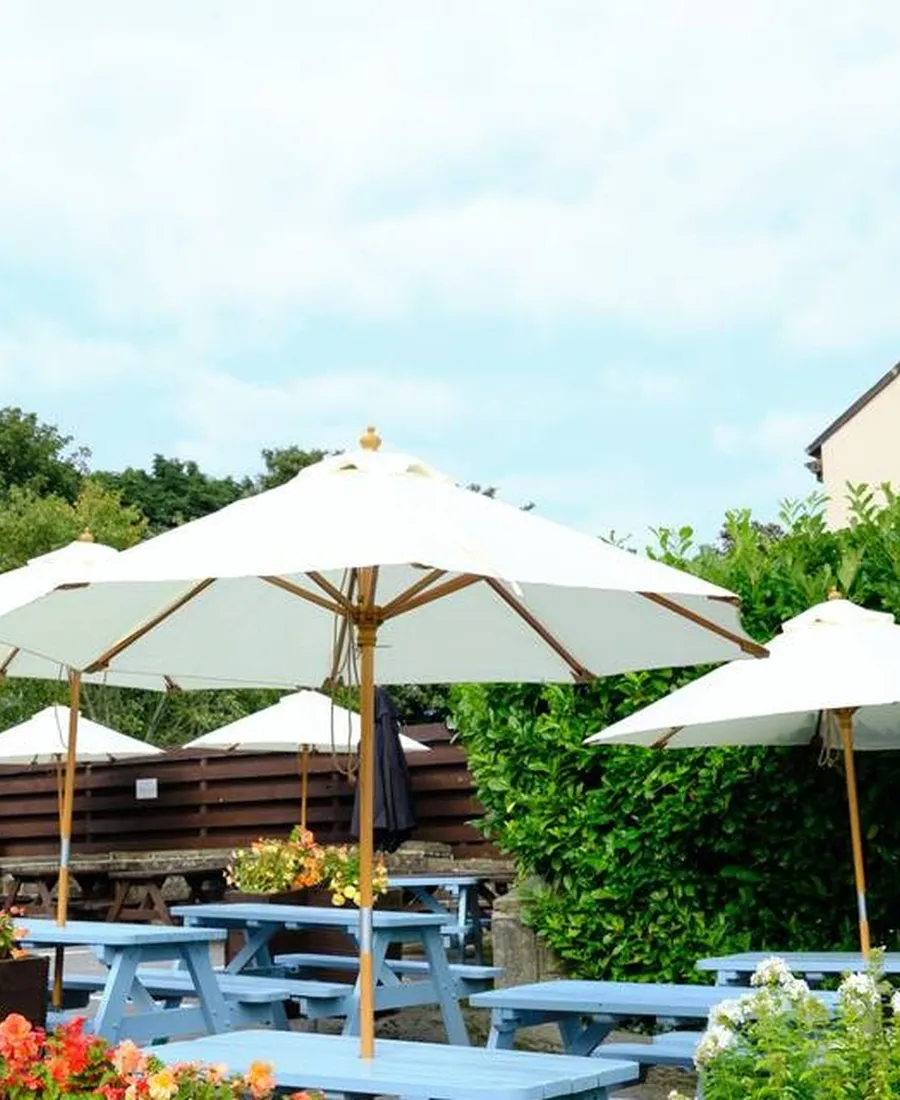Destination Charging for Dining, Weddings and Events